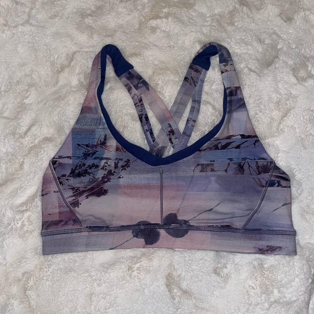 Lululemon sports bra size 8